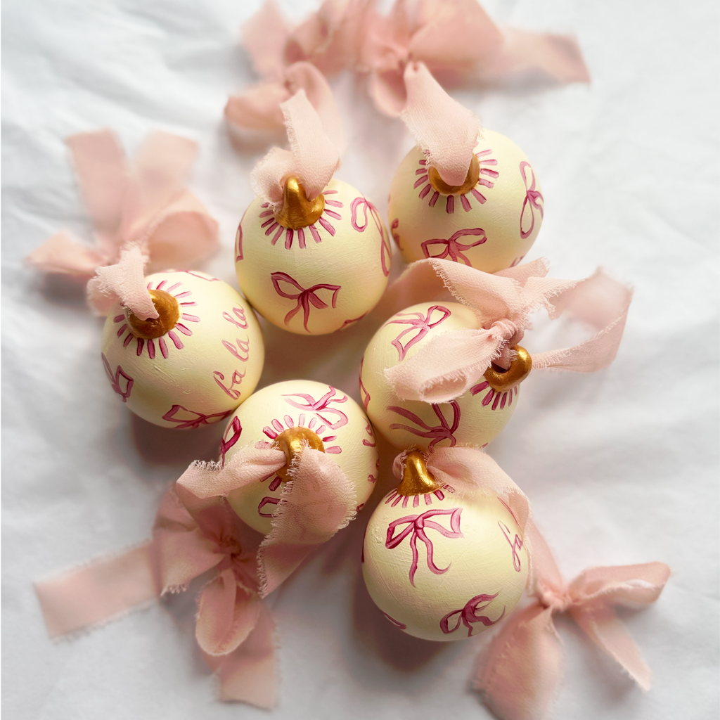 Hand-Painted Bauble | Fa La La Bows